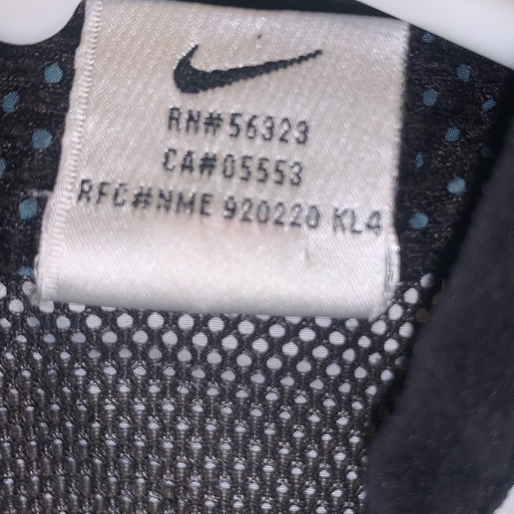 Extremely Rare Nike Therma Fit Zipper Jakcet - Picture 3 of 3